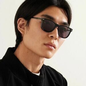 New, TOM FORD Sinatra Sunglasses TF1104 01A Authentic